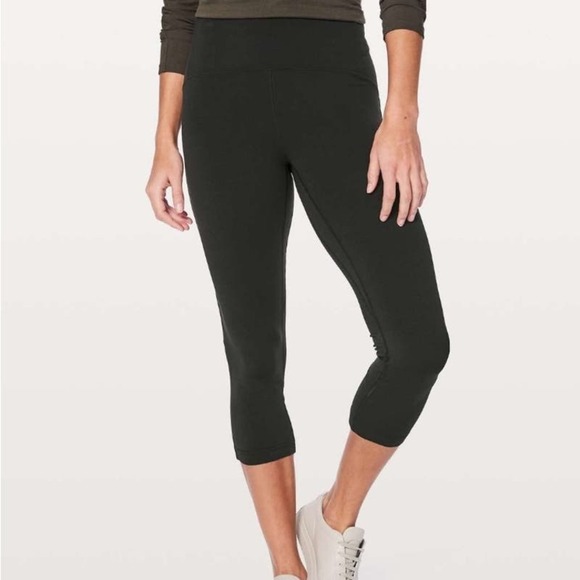 Lululemon Full Freedom Crop 21" Legging 4 Black Capri - Picture 10 of 12